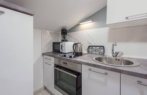 Ribarica Appartement | Cozy apartment in Cesarica with kitchen