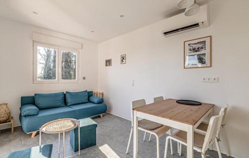 Coupvray Appartement | Cozy Apartment In Coupvray With Wifi