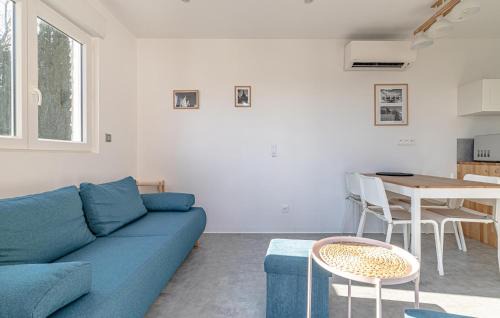 Coupvray Appartement | Cozy Apartment In Coupvray With Wifi