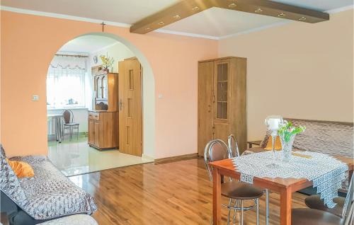 Drawno Appartement | Cozy Apartment In Dominikowo With Wifi