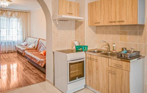 Drawno Appartement | Cozy Apartment In Dominikowo With Wifi
