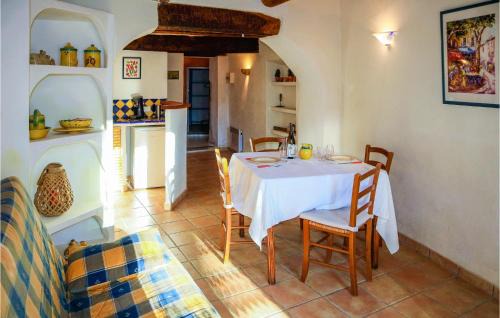 Villes-sur-Auzon Appartement | Cozy Apartment In Villes Sur Auzon