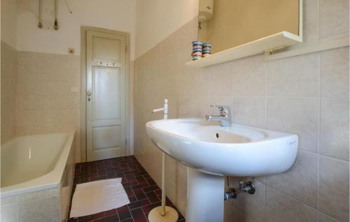 Castell'Anselmo Appartement | Cozy Apartment In Castell'anselmo