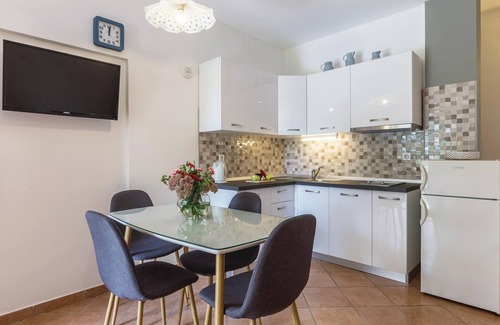 Marceljani Appartement | Appartement confortable à Labin avec.