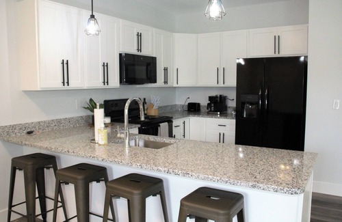 Lake City Appartement | Cozy Apartment in Lake City, only minutes from the baseball fields and food!