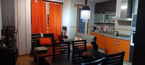 Ourense Appartement | Cozy apartment in Orense of 45 m² with parking