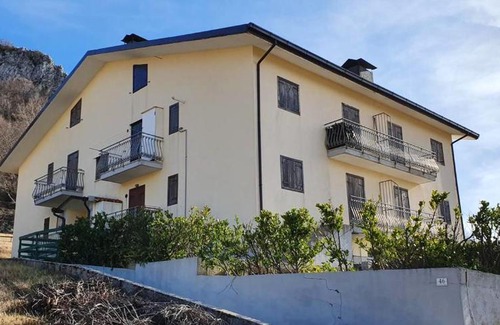 Valle del Sole Appartement | Cozy apartment in Pizzoferrato 55 m² with mountain view