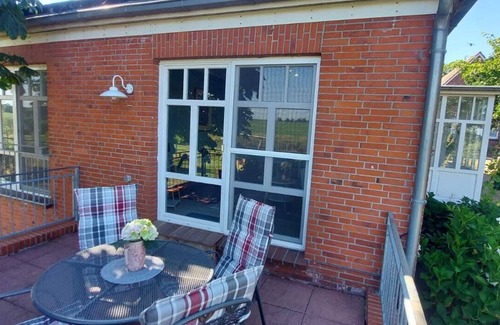 Krummhoern Appartement | Cozy apartment in Pilsum with a wonderful view of East Frisia's vastness.