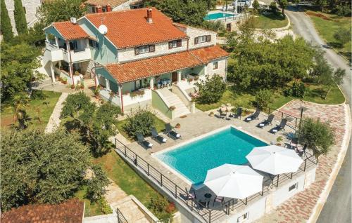 Kurili Appartement | Cozy Apartment In Pilkovici With Wifi