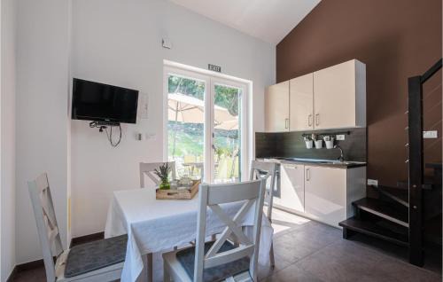 Porozina Appartement | Cozy Apartment In Porozina With Wifi