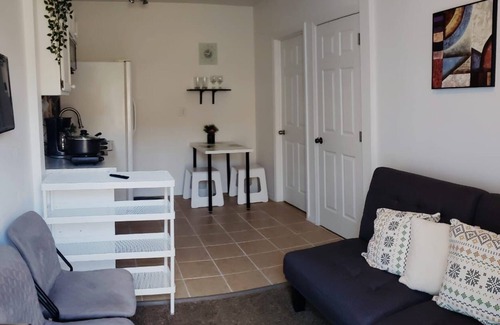 Orlando Appartement | Cozy Apartment in S Orlando, approx. 20 minutes away from Disney and Universal.