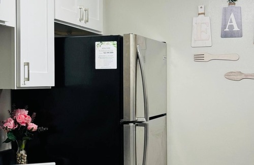 Monroeville Appartement | Cozy apartment in superb Monroeville with fitness room, WiFi, AC