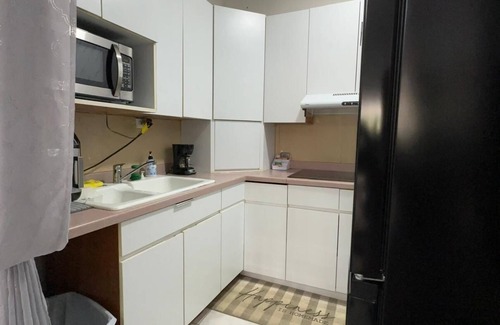 Colinas de Miramar Appartement | Cozy Apartment in San Juan with light 24/7