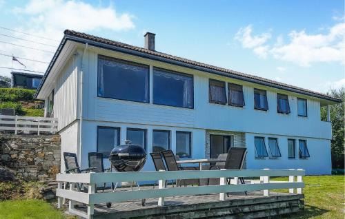 Sveio Appartement | Cozy Apartment In Sveio With Kitchen
