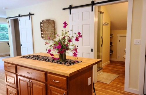 Shawmut Appartement | Cozy Apartment In The Woods