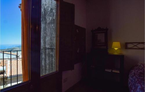 Tusa Appartement | Cozy Apartment In Tusa With Kitchen