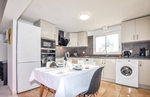 Vinassan Appartement | Appartement confortable à Vinassan avec.