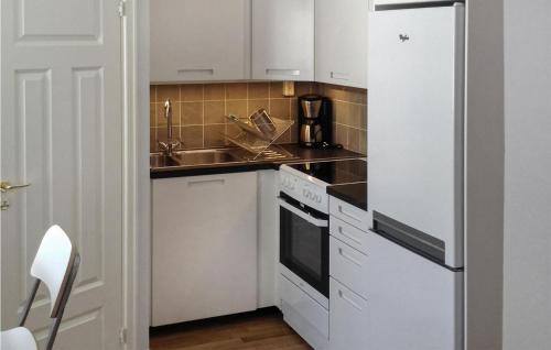 Innerstaden Appartement | Cozy Apartment In Visby With Kitchen