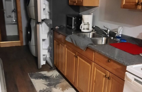Shawanese Appartement | Cozy apartment located 1/2 mile from Harvey's Lake. Beach membership included