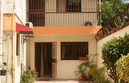 Viejo Arroyo Hondo Appartement | Cozy apartment on 2 levels. A few minutes from the city center!