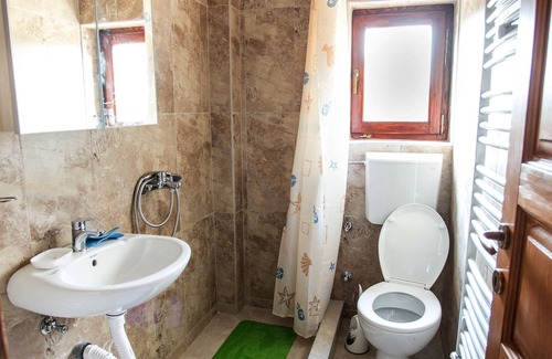 Kopaonik Appartement | Cozy apartment on a separate floor in a mountain house.