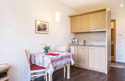 Gries - Quirein Appartement | Appartement confortable "Urbanhof - Magdalena" avec vue sur les montagnes, Wi-Fi et balcon