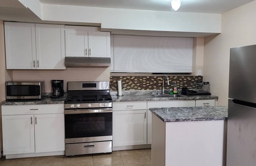 Tompkinsville Maison | Cozy Apartment