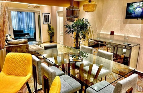 San Geronimo Appartement | Cozy apartment with a beautiful view of the city, 19th floor. Free breakfast