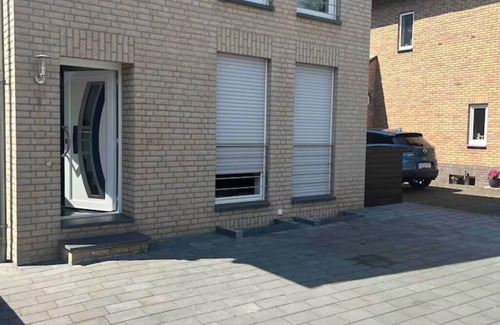 Selfkant Appartement | Cozy apartment with balcony and parking space in Tüddern