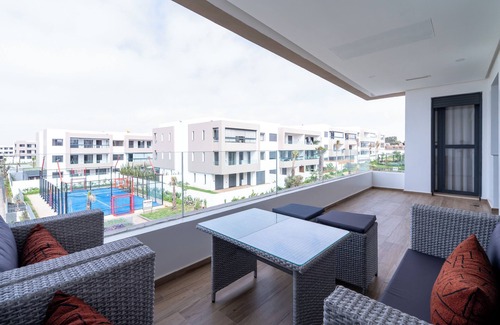 Dar Bouazza Appartement | Cozy Apartment with Pool in a Secure Residence