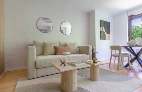 Nueva Espana Appartement | Cozy apartment with pool and garage