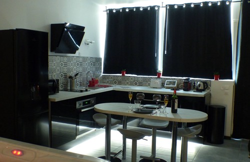 Auterive Appartement | Appartement cosy avec Jacuzzi privatif pour une nuit romantique