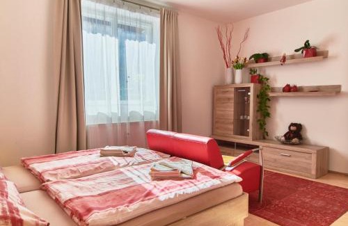 Brevnov Appartement | Cozy Apartments with Terrace near Prague Castle