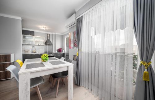 Mont Boron Appartement | Cozy Appartement close to Port of Nice