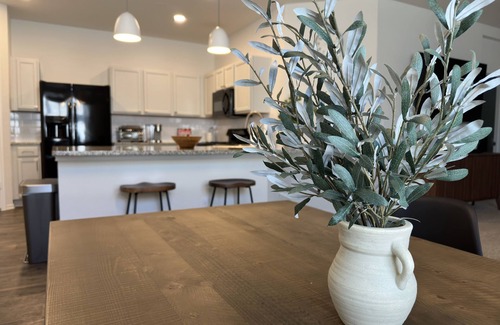 Austin Maison | Cozy Austin Modern Home near Tesla