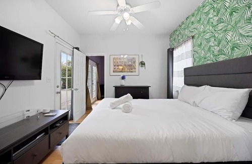 Pico - Robertson Maison | Cozy Backhouse Stay – Sleeps 2 Beverly Hills Adj