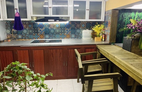 Old Quarter Maison | Cozy balcony/ Street view/ Old Quarter central/ Sunny Homestay