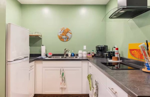North Alameda Appartement | Cozy Basement 2-bedroom Apartment in Charming Lakewood