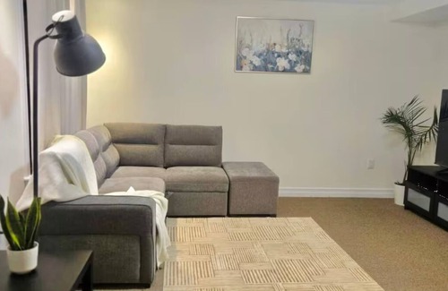 Lower Sackville Maison | Cozy Basement Suite