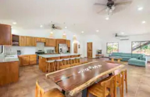 Playa Grande Maison | Cozy beach house, partial view, 2 mn walk to beach
