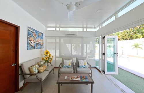 Esterillos Oeste Maison | Cozy Beach House Minutes From the Beach