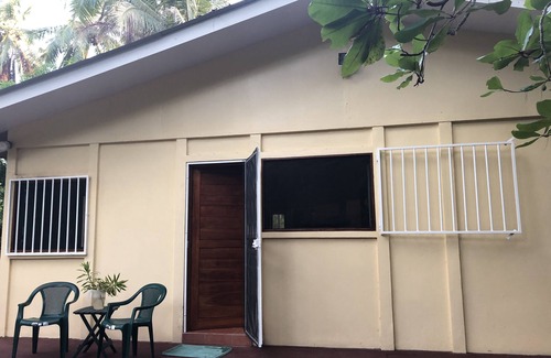 Parrita Cottage | Eco-bungalow confortable en bord de mer! Cottage de los Palmas