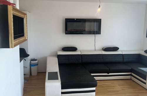 Favoriten Appartement | Cozy beautiful nice nature close to u1 station Oberlaa & autobahn