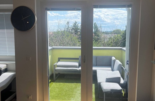 Favoriten Appartement | Cozy beautiful nice nature close to u1 station Oberlaa & autobahn