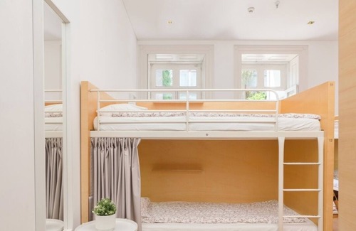 Centro / Baixa Maison | Cozy Bed in Dorm @ Porto Lounge Hostel (1)