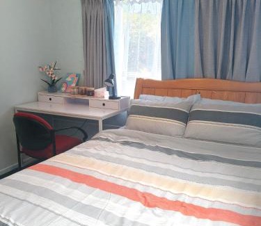 Tauranga Maison | Cozy Bedroom in Tauranga