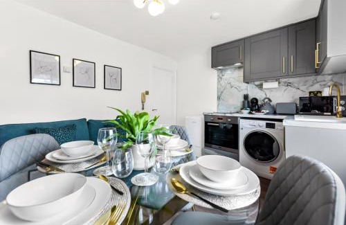Parsons Green and Walham Appartement | Cozy Bliss Escape: Family - Friendly Getaway