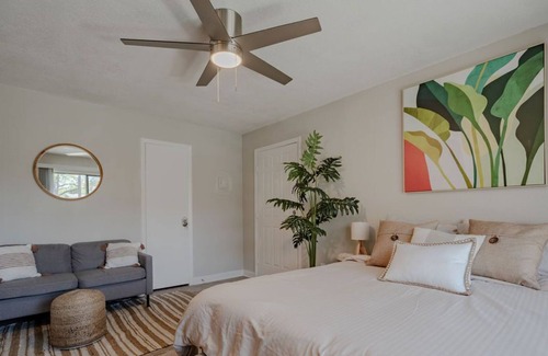 South Lamar Appartement | ☼Cozy Boho Studio☼Heart of ATX☼Pool,Gym☼Long Term☼