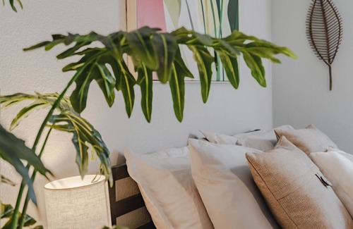 South Lamar Appartement | ☼Cozy Boho Studio☼Heart of ATX☼Pool,Gym☼Long Term☼