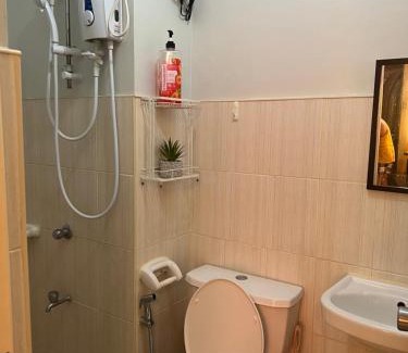 Balibago Appartement | Cozy Boo Staycation near Enchanted kingdom by Dynel